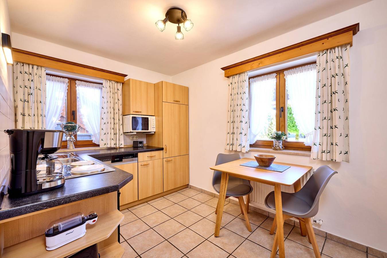 Ganze Ferienwohnung, Ferienwohnung Wank, Dusche, Wc, 1 Schlafraum in Garmisch-Partenkirchen, Bayerische Alpen