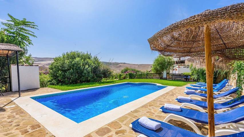 Casa rural para 8 personas, con piscina y balcón/terraza en Antequera - 2