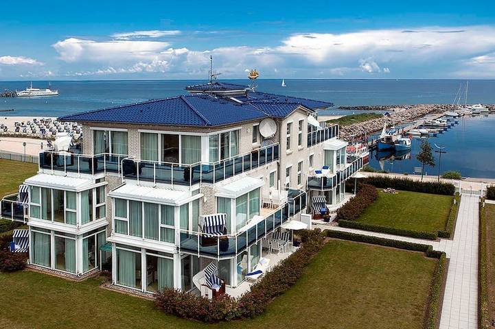 Bauernhof für 8 Personen, mit Balkon in Kühlungsborn