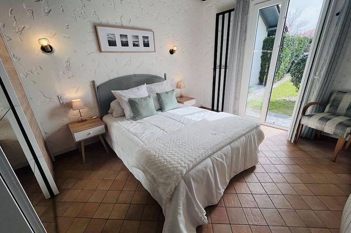 Location de vacances pour 6 personnes, avec jardin, animaux acceptés dans Plage des Bourdaines - 2