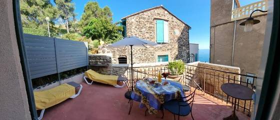 Gîte pour 4 personnes, avec terrasse et vue dans Eglise Notre Dame Des Anges De Collioure