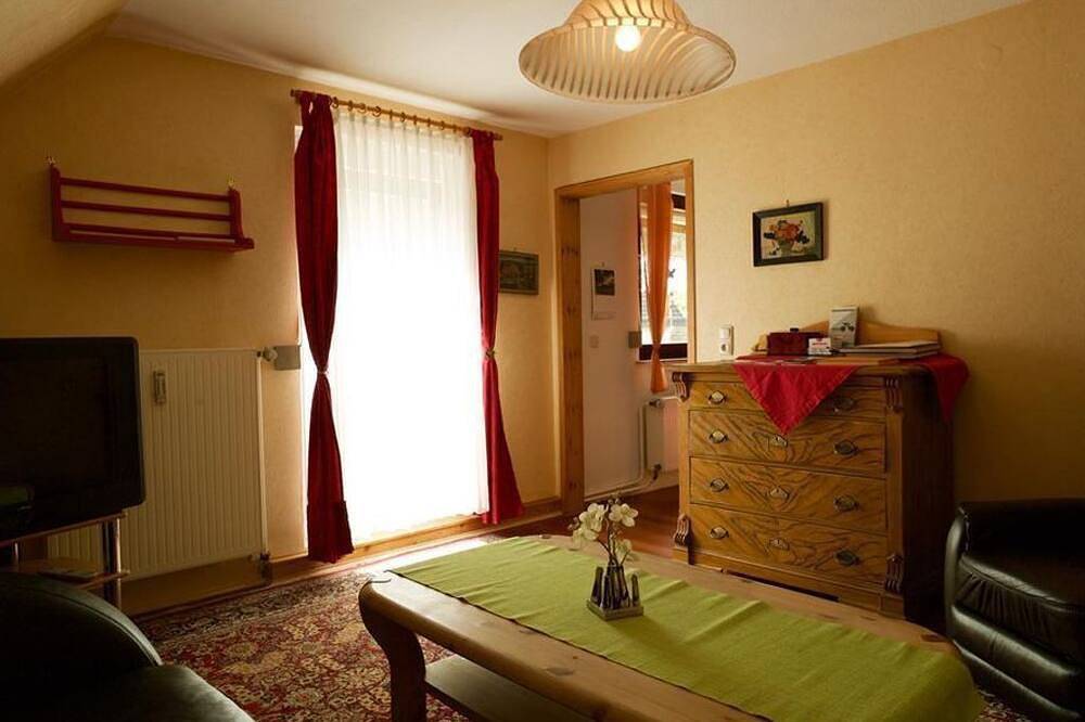 Ganze Wohnung, Ferienwohnung Schuh - 2-Bett-Ferienwohnung mit Balkon in Gemünd, Rureifel (Nordrhein-westfalen)