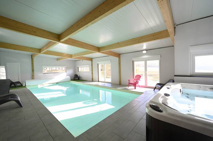 Vakantiehuis voor 15 personen, met Whirlpool en Tuin
