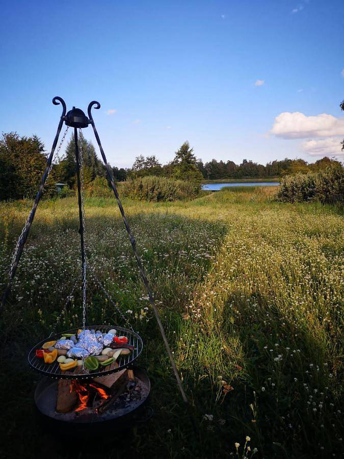 Domek nad jeziorem z prywatnym pomostem in Orzysz, Masuren
