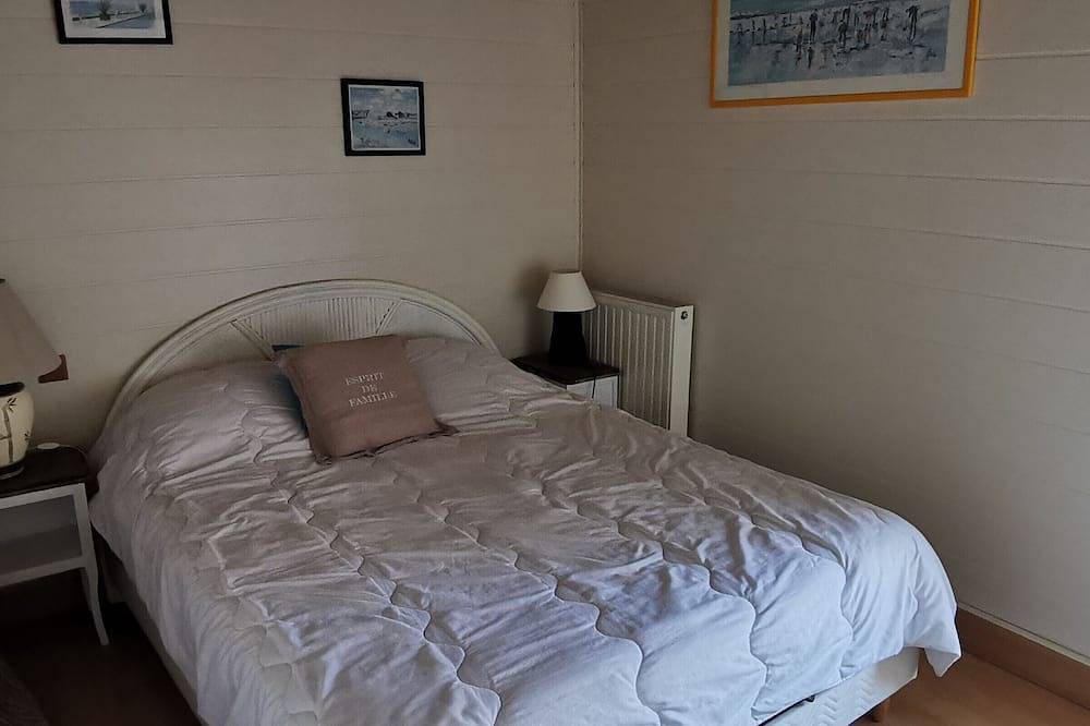 **De: Charmantes Steinhaus für 6 Personen, 6,5 km vom Strand entfernt** in Le Bernard, Vendée