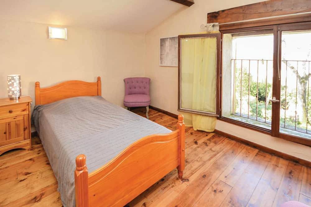 Awesome home in Barjac in Barjac, Région d'Alès