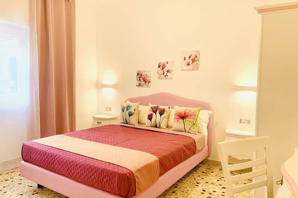 Entire apartment, Floral Holiday - Orchid in Minori, Amalfi Coast