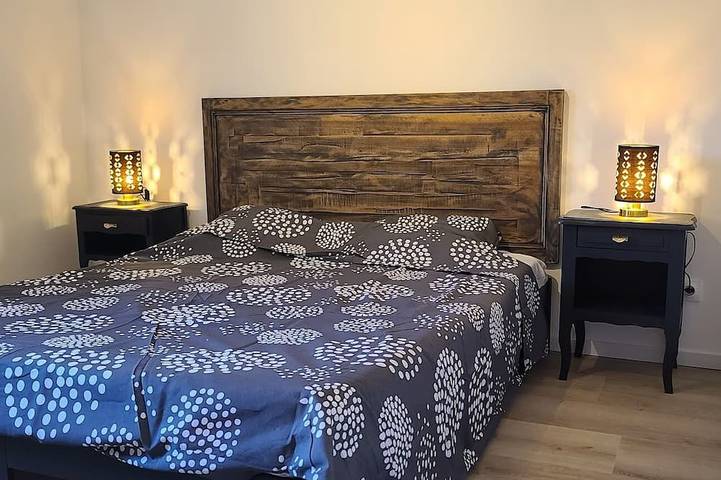 Location de vacances pour 12 personnes, avec jardin et terrasse à Cestayrols - 4