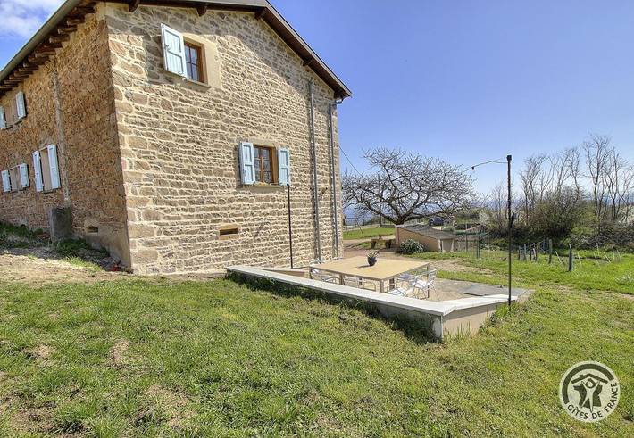 Gîte pour 8 personnes, avec jardin à Fleurie - 2