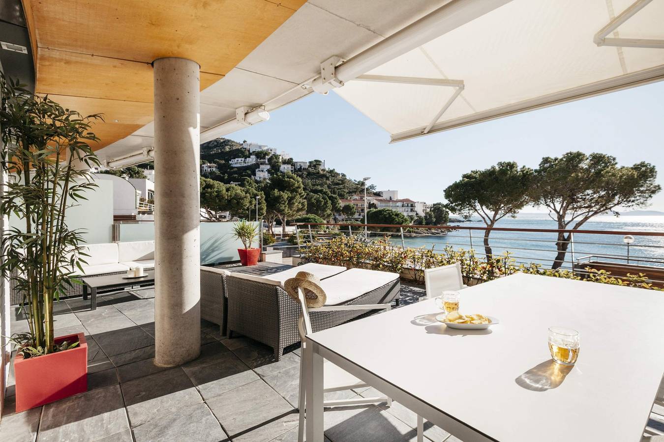 Geheel appartement, Vakantieappartement voor 4 personen met terras in Canyelles Petites, Roses