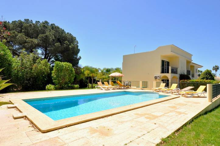 Villa pour 7 personnes, avec jardin à Quarteira