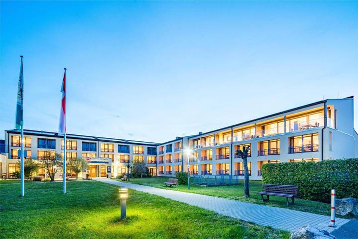Hotel für 10 Personen, mit Terrasse und Whirlpool sowie Garten und Pool in Bad Staffelstein