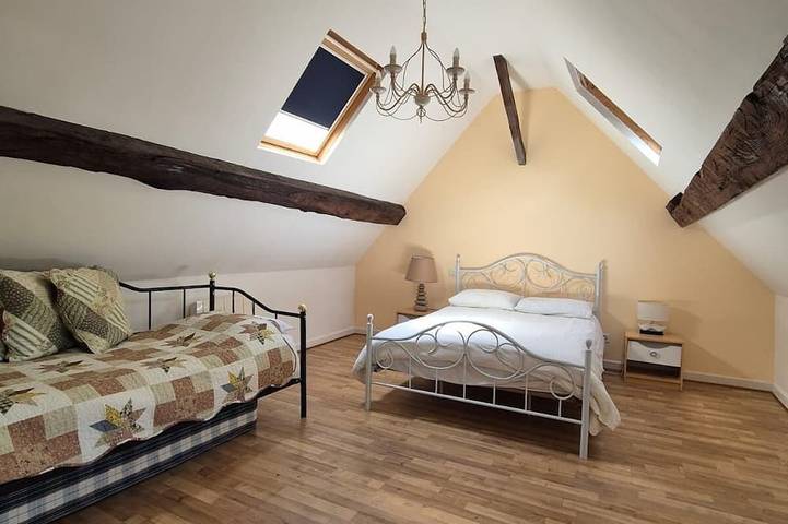 Maison de vacances pour 16 personnes, avec jardin ainsi que jacuzzi et sauna dans Mayenne - 2