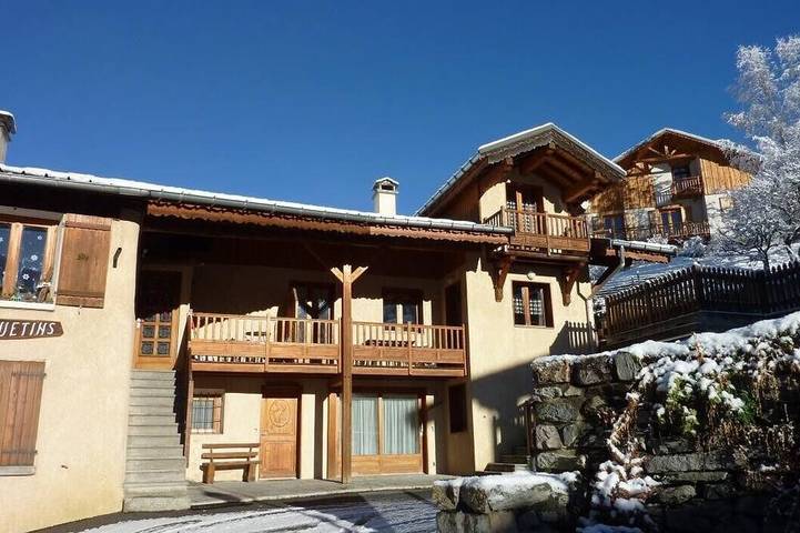 Location de vacances pour 9 personnes, avec terrasse à Peisey-Nancroix