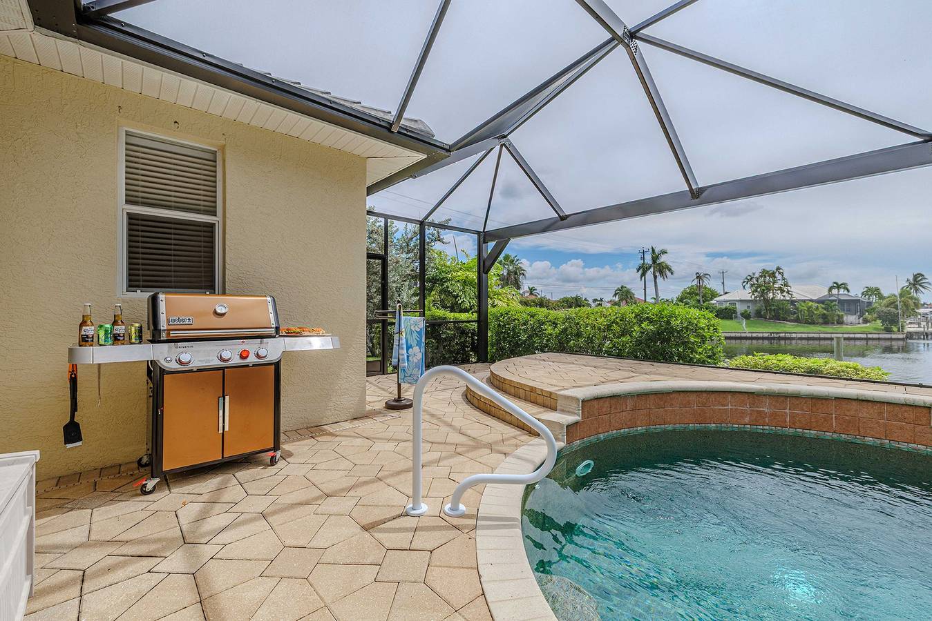 Palm Villa in Cape Coral in Cabo Coral, Southwest Florida