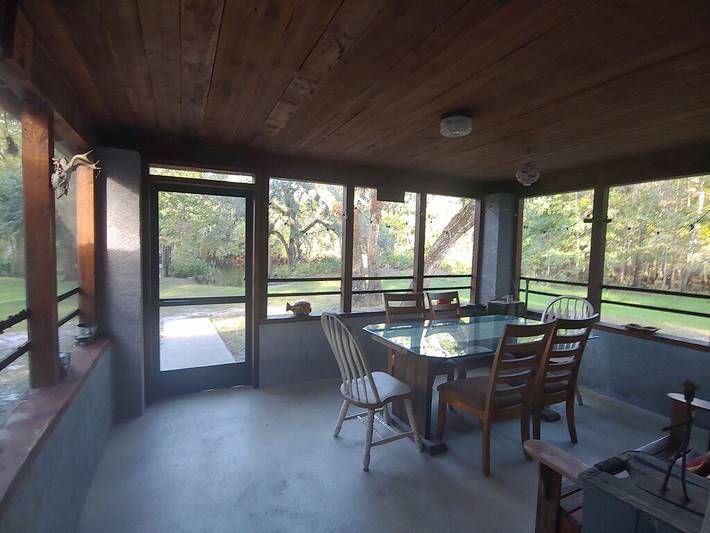 Lodge for 12 people, with garden in Florida