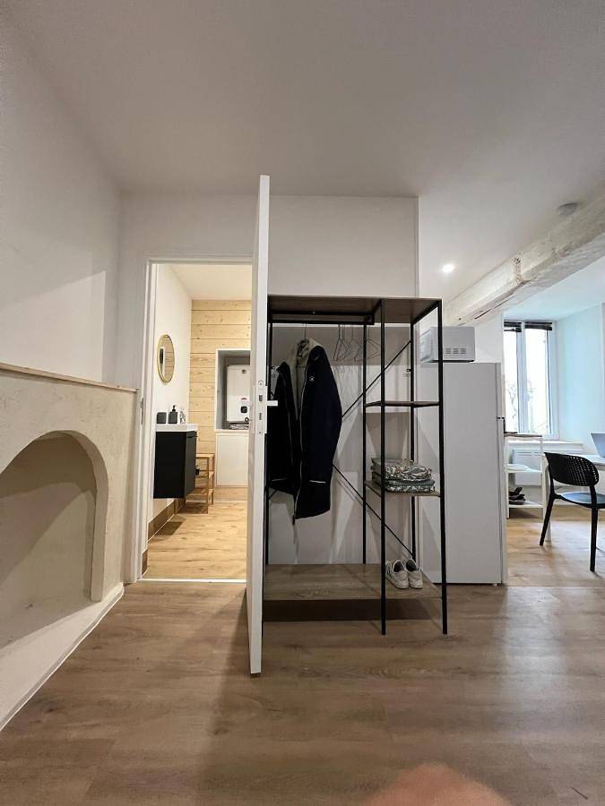Appartement entier, One-Bedroom Apartment in Château-du-Loir, Vallée de la Loire