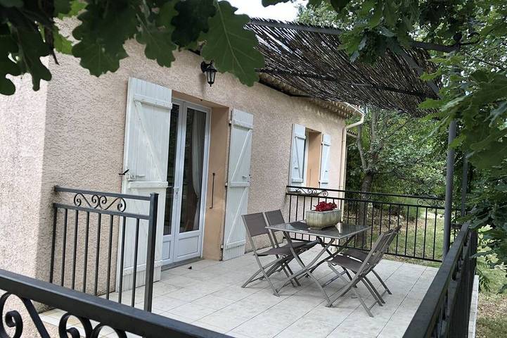 Gîte pour 2 personnes, avec terrasse et jardin à Saint-Remèze - 4