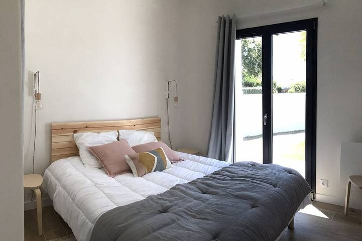 Location de vacances pour 8 personnes, avec jardin et terrasse dans Plage des Sableaux - 3