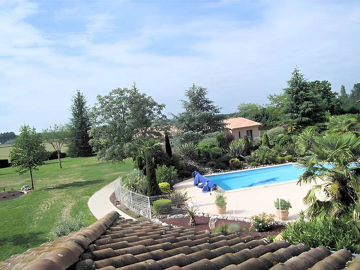 Chambre d’hôte pour 3 personnes, avec jardin et piscine