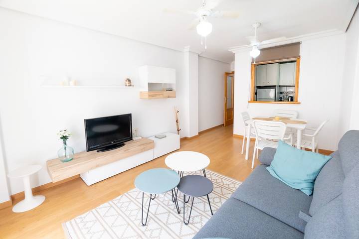 Ferienwohnung für 6 Personen, mit Balkon in Torrevieja - 3