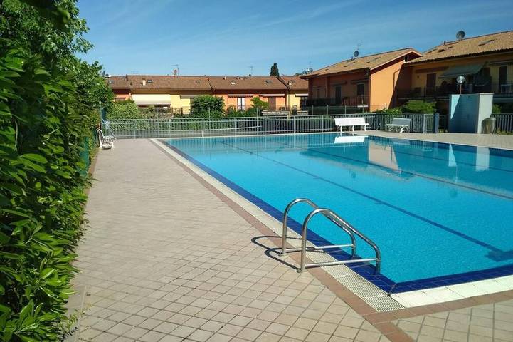 Ferienwohnung für 8 Personen, mit Garten und Pool