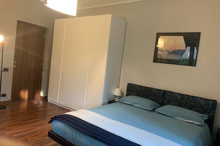 Location de vacances pour 4 personnes, avec terrasse ainsi que jacuzzi et jardin à Varèse - 2