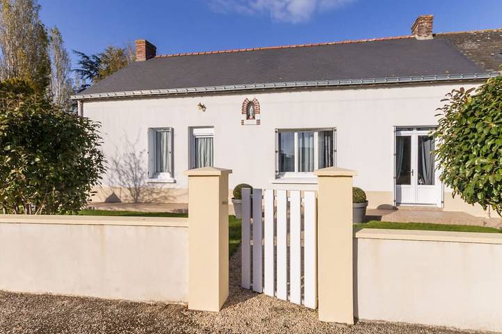 Gîte pour 5 personnes, avec Terrasse et Jardin dans Petit Auverne