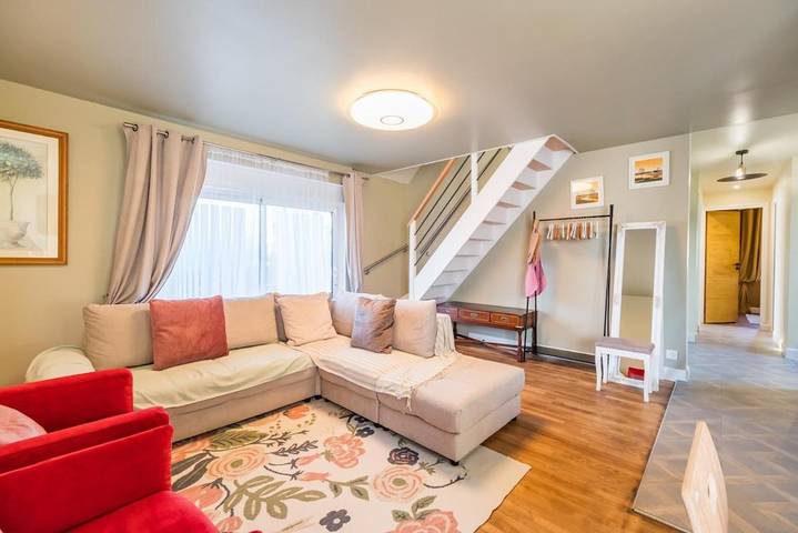 Gîte pour 8 personnes, avec jardin à Bégard - 3