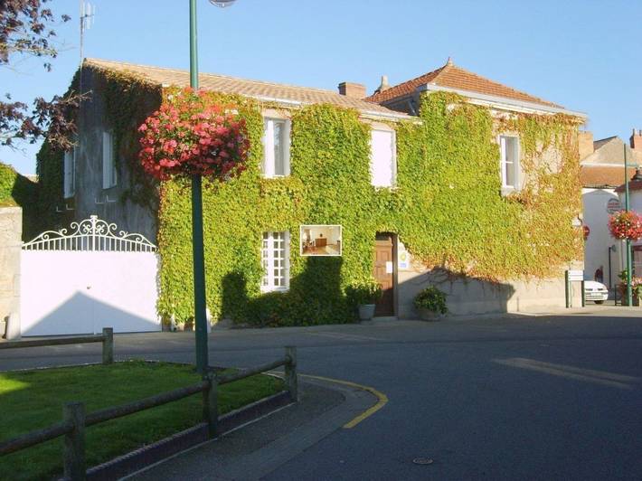 Chambre d’hôte pour 3 personnes, avec vue et jardin à Machecoul
