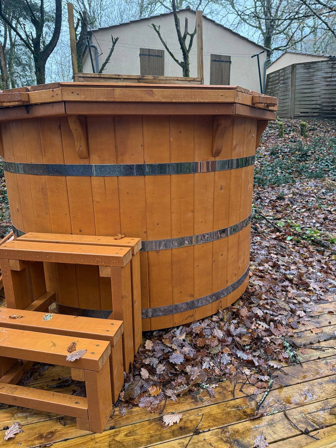 Appartement de vacances entier, Tiny Home « Logement Insolite 3 Personnes » avec Piscine Commune, Terrasse Privée et Wi-Fi in Calviac-en-Périgord, Périgord Noir