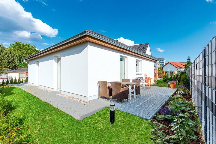 Bungalow für 4 Personen, mit Terrasse und Garten in Korswandt