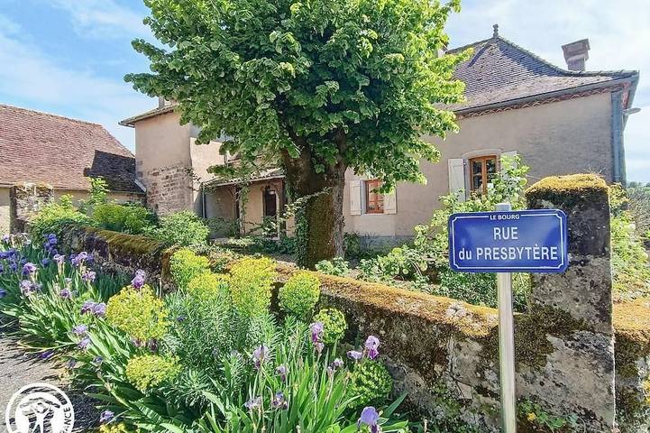 Location de vacances pour 4 personnes, avec Jardin à Le Bourg