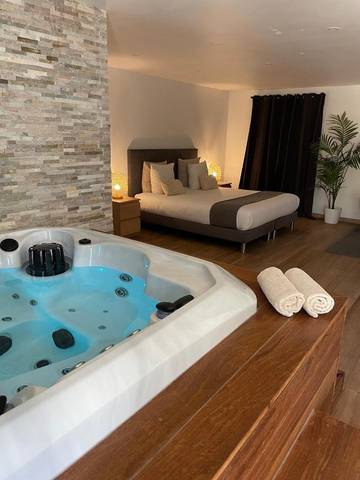 Chambre d’hôte pour 2 personnes, avec jacuzzi et terrasse à Vitrolles