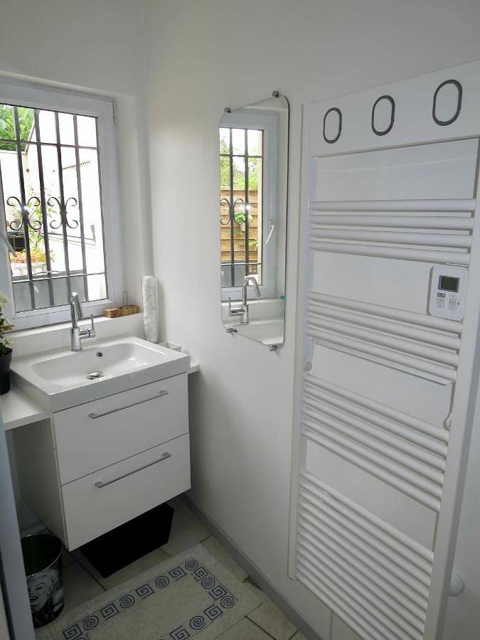 Gîte pour 2 personnes, avec terrasse à Lèves - 3