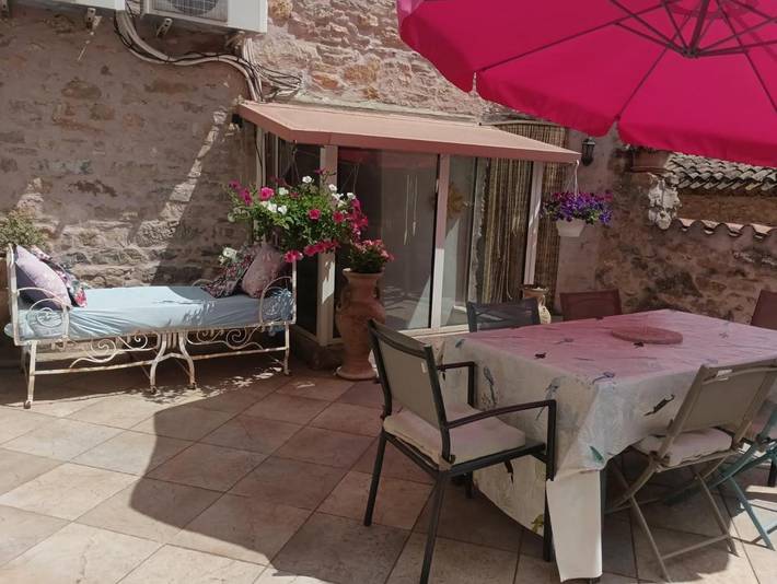 Location de vacances pour 4 personnes, avec terrasse et vue à Saint-Chinian - 2