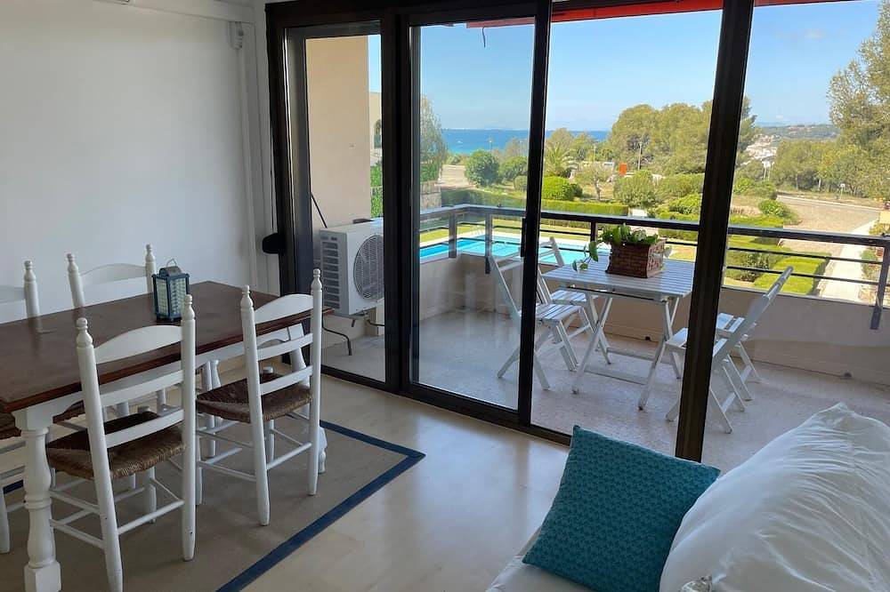 Entire apartment, Mediterranean Charm 10 Minutes from Altafulla Beach in Altafulla, Costa Dorada