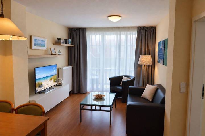 Ganze Ferienwohnung, Strandschlösschen I, We14 / 9892 in Kühlungsborn, Mecklenburgische Ostseeküste
