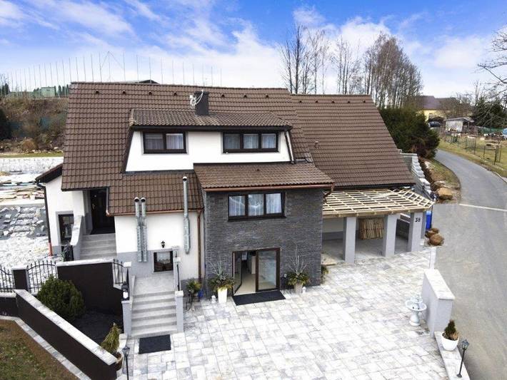 Gîte pour 3 personnes, avec Terrasse et Vue à Rozvadov