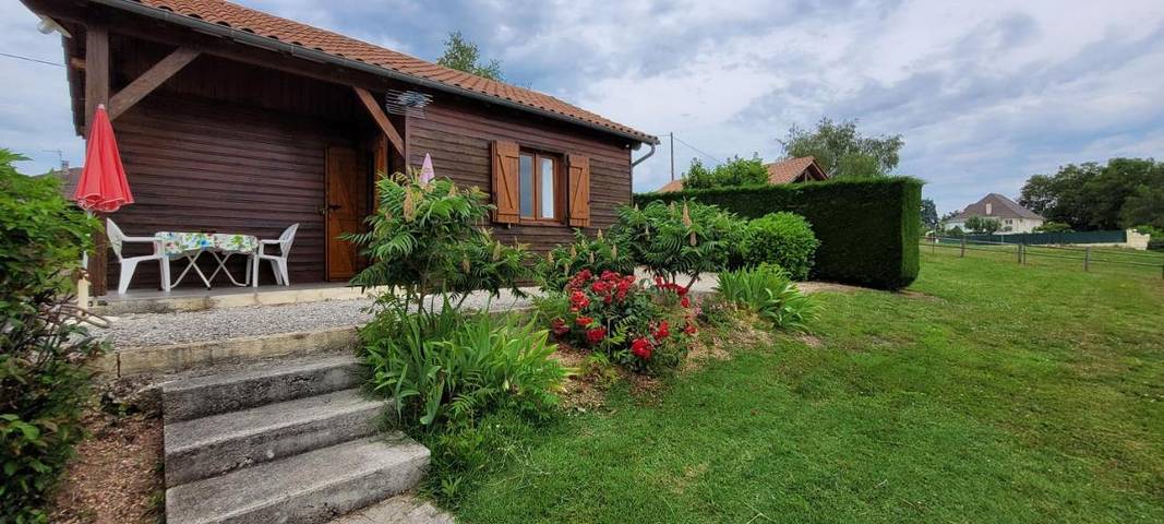 Maison de campagne pour 4 personnes, avec terrasse et piscine à Châtres