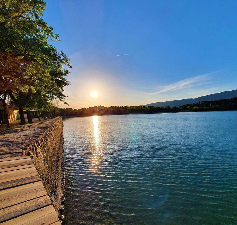 Nature in Cabrières-d'Aigues, Parc naturel régional du Luberon