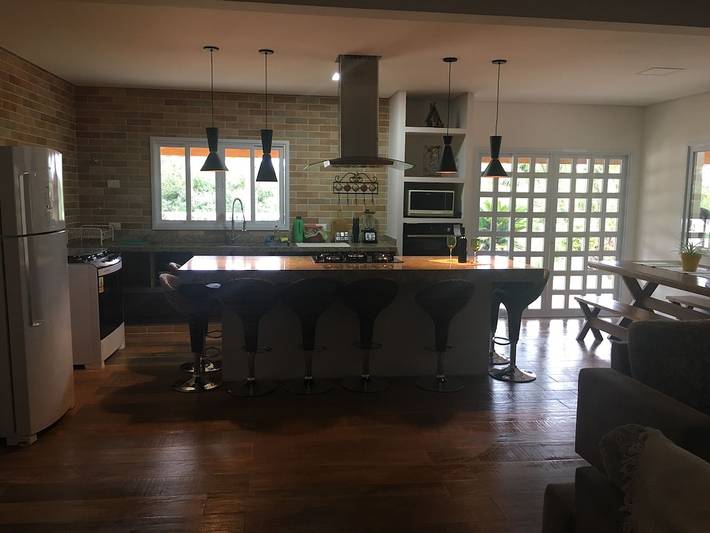 Location de vacances pour 21 personnes, avec jardin ainsi que balcon et jacuzzi, animaux acceptés à São Roque - 4