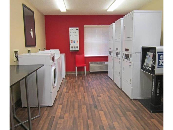 Apartamento entero, 1 Cama Tamaño Queen | Para No Fumadores, Cocina in Lago Ontario