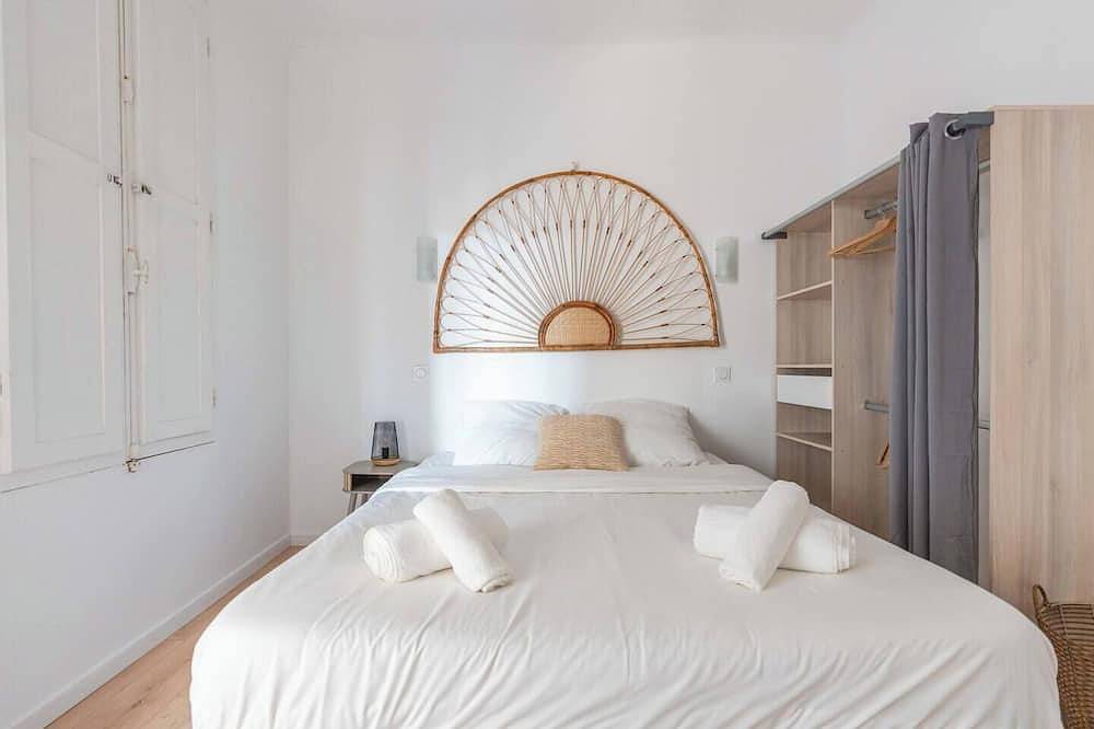 Entire apartment, Spacious, warm and comfortable apartment in Pertuis, Parc naturel régional du Luberon