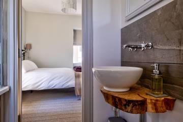 Glamping for 28 People in Cumbria, North West England, Photo 4