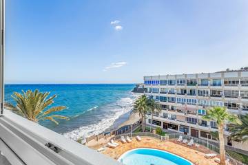 Ferienwohnung für 4 Personen, mit Kinderpool und Garten in Playa del Águila