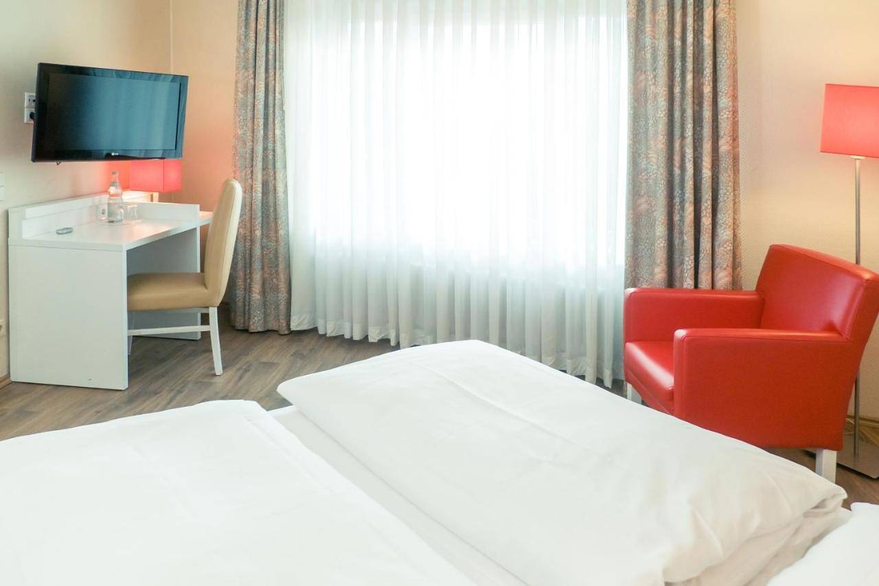 Hotel für 10 Personen in Sindelfingen, Landkreis Böblingen