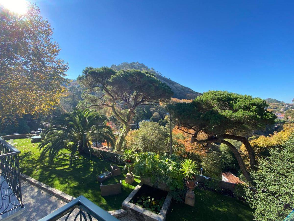 Luxurious royal estate in historic Sintra paradise in Sintra, Costa de Lisboa