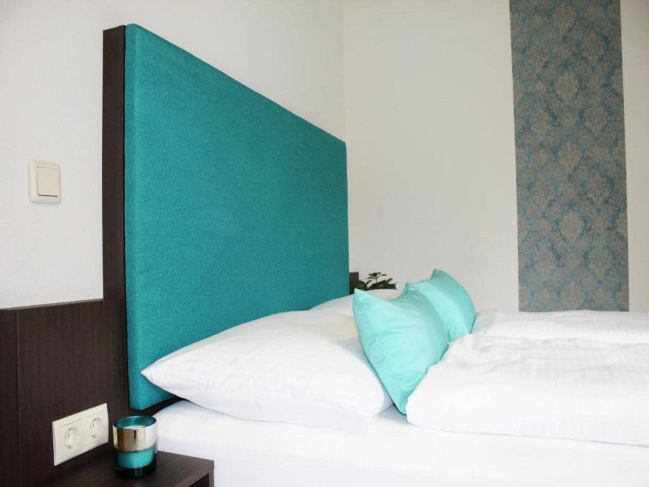 Ganze Wohnung, Budget-Doppelzimmer im Hotel im Koblenztal in Bendorf, Landkreis Mayen-Koblenz