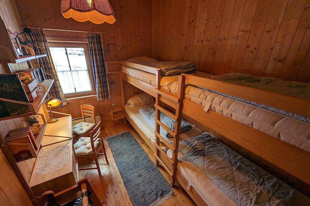 Gemütliches Almhaus mit Sauna, Kamin, Vollausstattung und W-Lan auf 1800m in Reichenau (Österreich), Nockberge